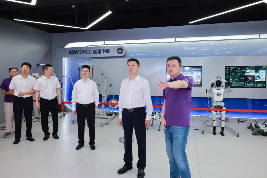 陈书平宣讲省委、市委全会精神并调研重点企业时强调:以更大力度推进科产融合 全力推动经济向新向优向好发展图2