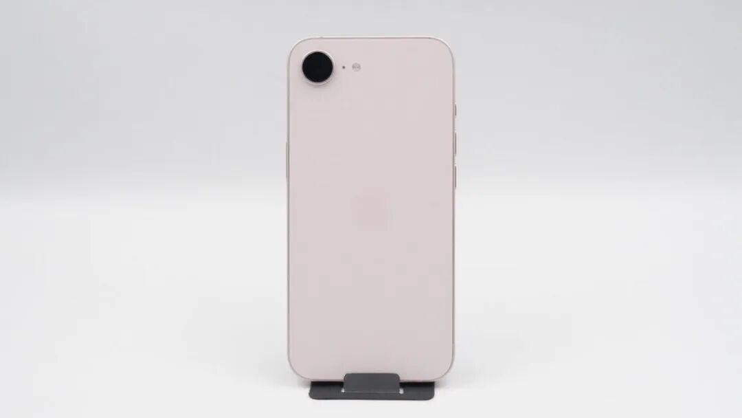 拆解报告:苹果iPhone 17e手机图5