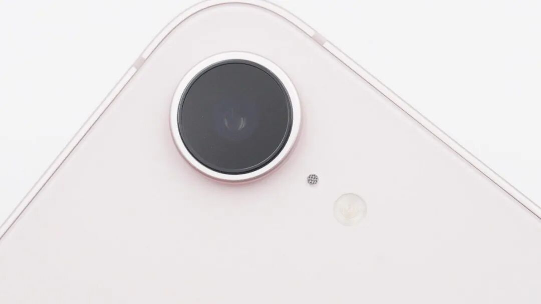 拆解报告:苹果iPhone 17e手机图12