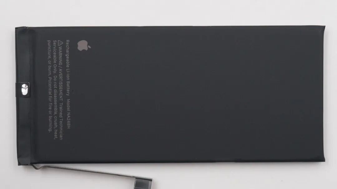 拆解报告:苹果iPhone 17e手机图42