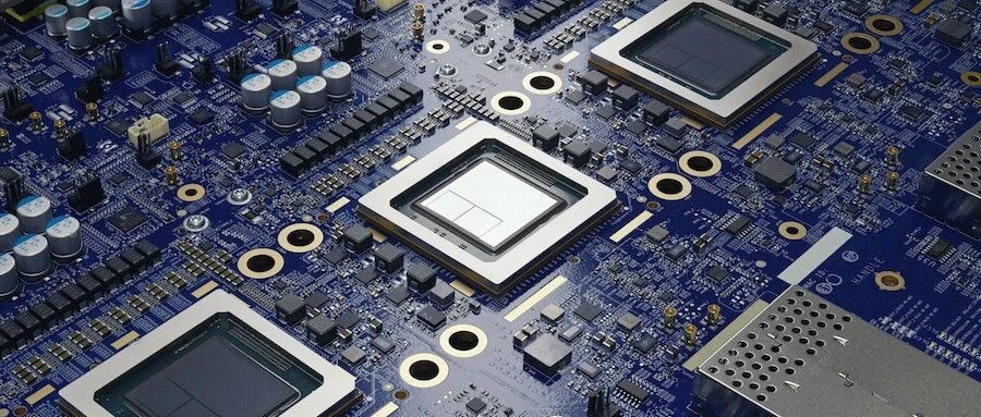 AMD 进军 AI ASIC ！