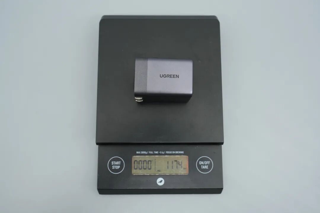 拆解报告：绿联Nexode Air美标100W USB-C氮化镓快充套装图14