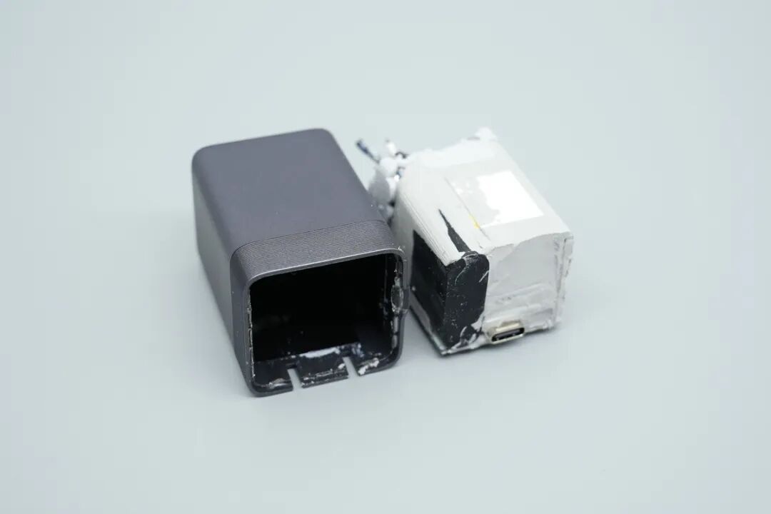拆解报告：绿联Nexode Air美标100W USB-C氮化镓快充套装图20