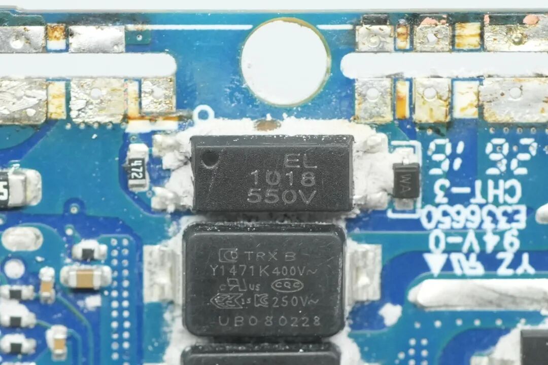 拆解报告：绿联Nexode Air美标100W USB-C氮化镓快充套装图42
