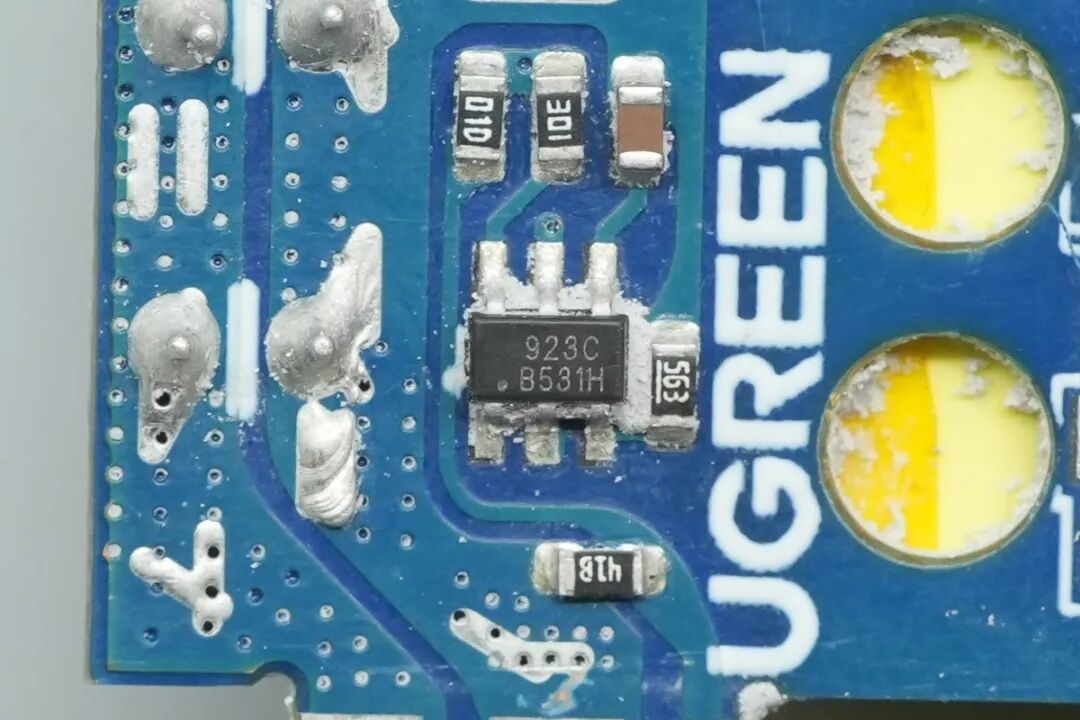 拆解报告：绿联Nexode Air美标100W USB-C氮化镓快充套装图45