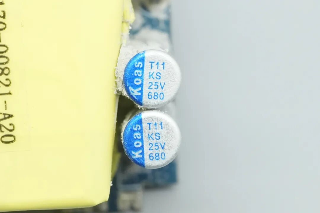 拆解报告：绿联Nexode Air美标100W USB-C氮化镓快充套装图52
