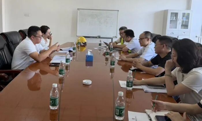 【“智改数转”在行动】问诊开方摸家底！四川“智改数转”专家团走进成都与企业“交心”图3