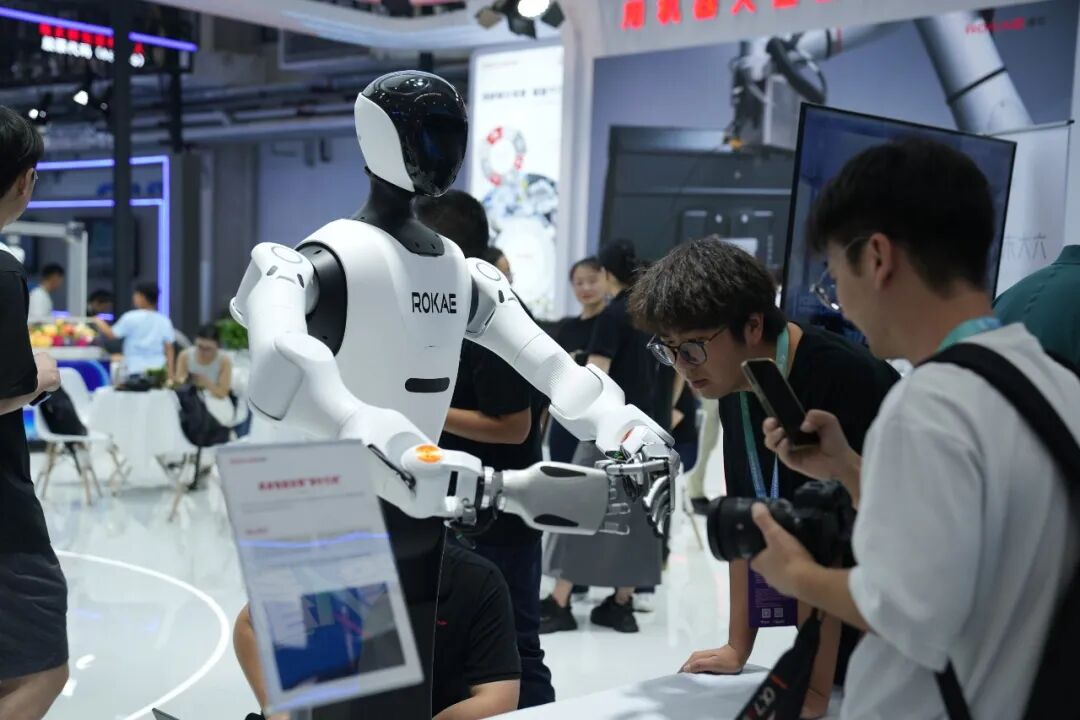 WRC 2026：珞石发布“开箱即用”具身智能全栈开发平台，聚力构建物理AI基础设施图8