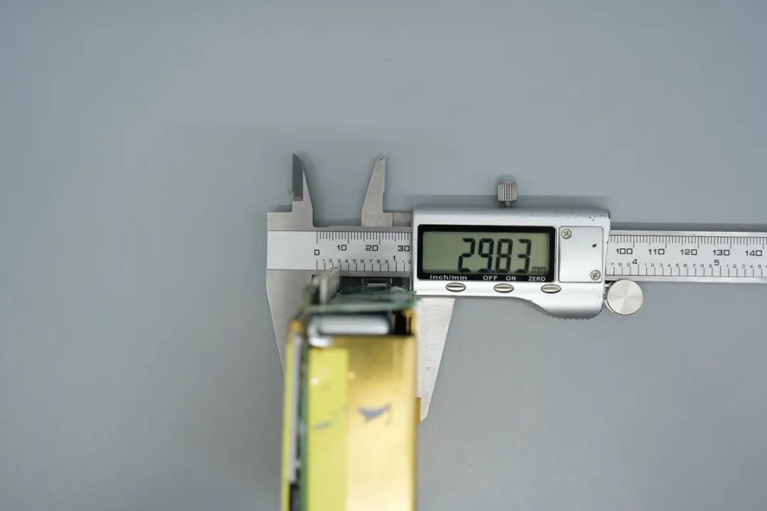 拆解报告:SATECHI ChargeView 240W 6C氮化镓桌充图47