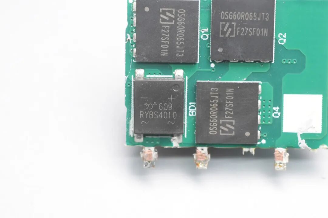 拆解报告:SATECHI ChargeView 240W 6C氮化镓桌充图68