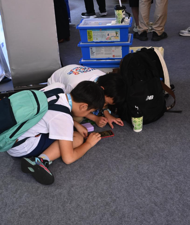 北京世界机器人大会哪来这么多小学生…图13
