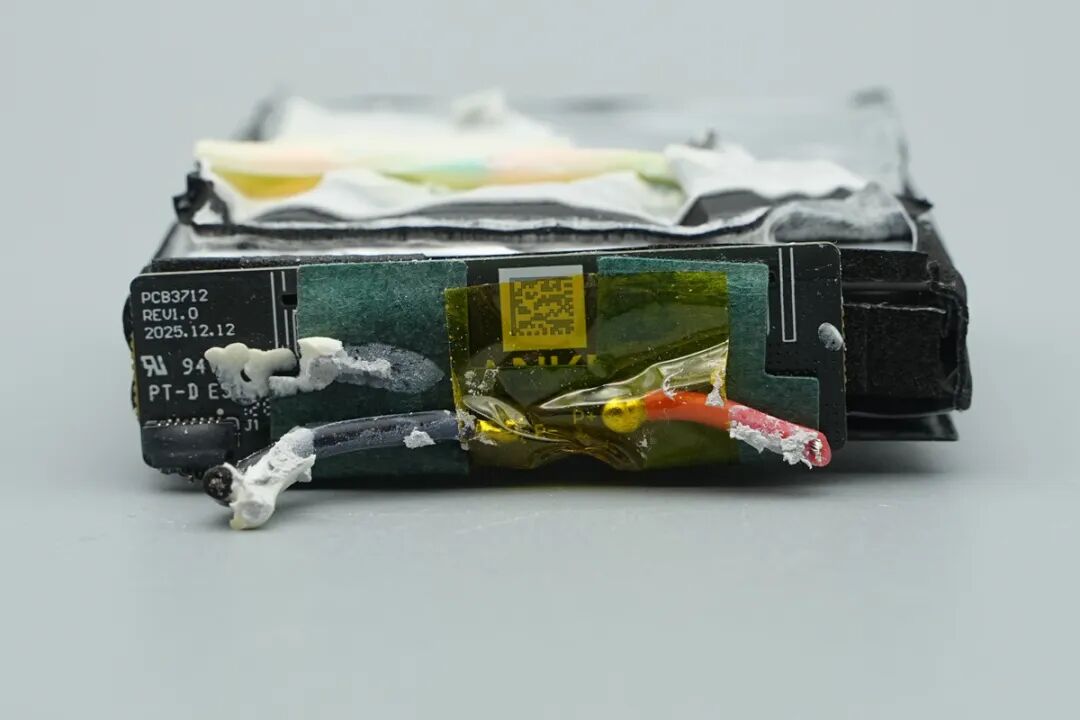 拆解报告：安克Nano 10000mAh磁吸无线充移动电源图34