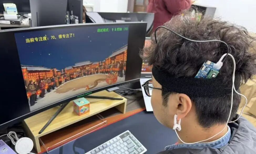 陕西展团集结，脑机接口、脑控轮椅、仿生手等科技新品齐聚福祉博览会图8