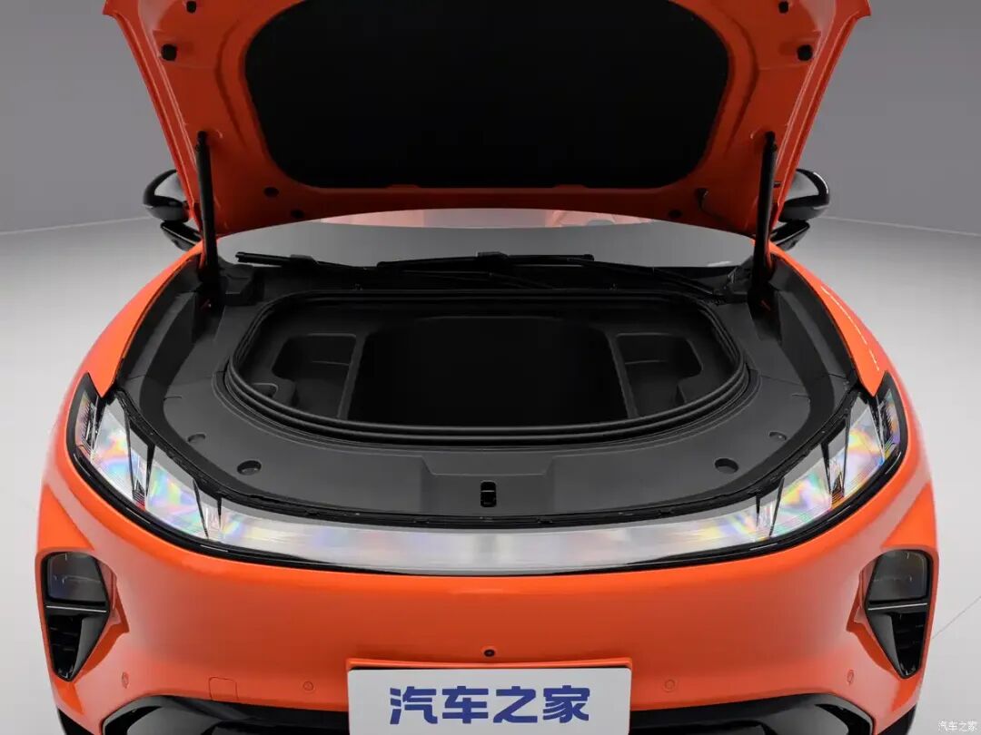 13.78万起，增程/纯电双动力，选它还是小米YU7/智界R7？图4