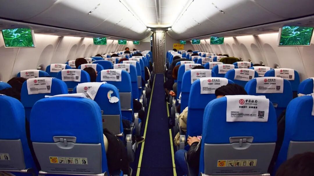 厦门航空被乘客投诉“无作为”，按照国际惯例或面临巨额赔偿图3