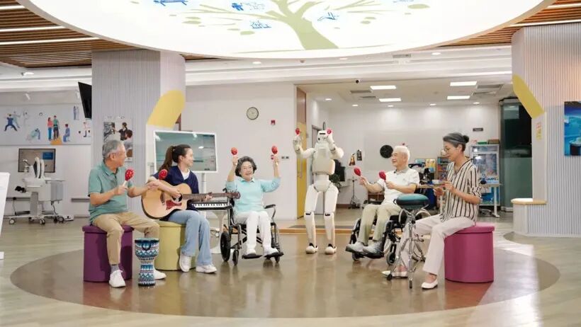 人形陪伴机器人：像人容易，懂人难图7