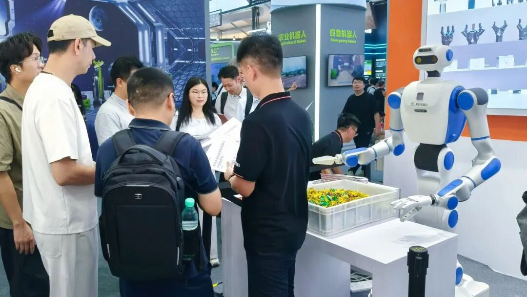 出货量市占率位列行业前列，WRC知行机器人给出具身智能新解题思路图10