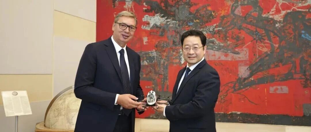 亿航智能赴塞尔维亚访问交流，拜会总统武契奇