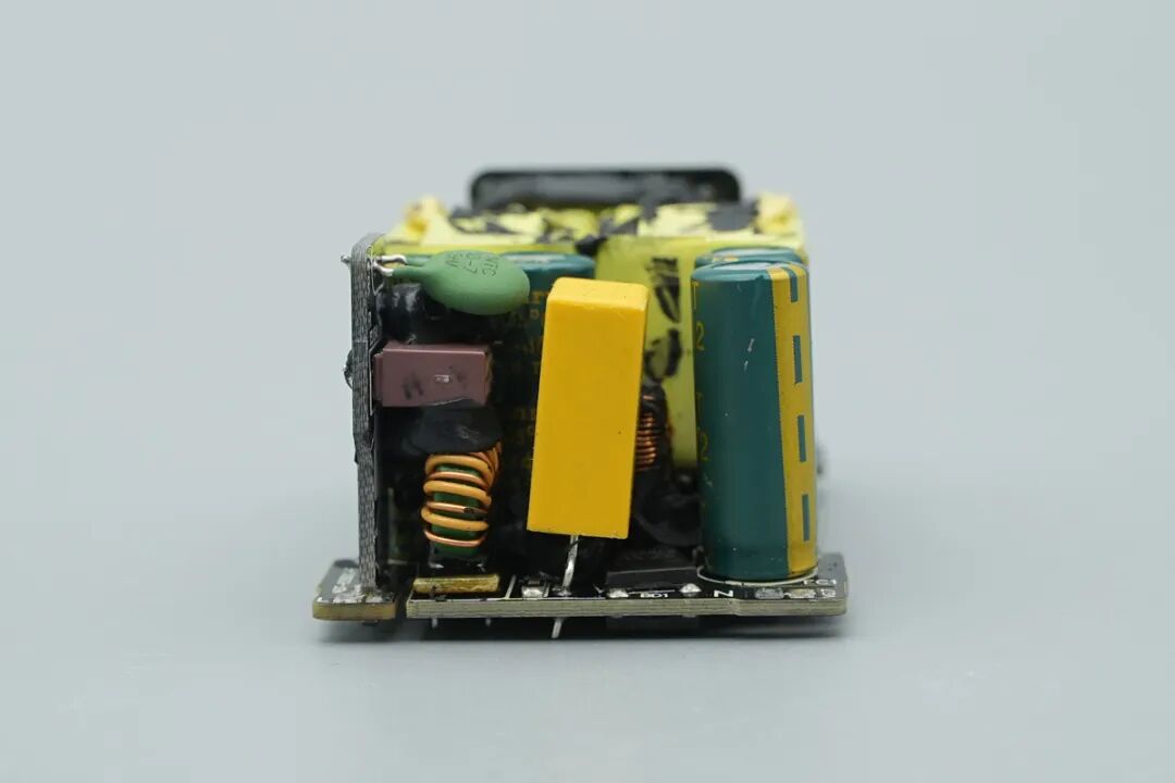 拆解报告:影翎65W 2C氮化镓快充图34
