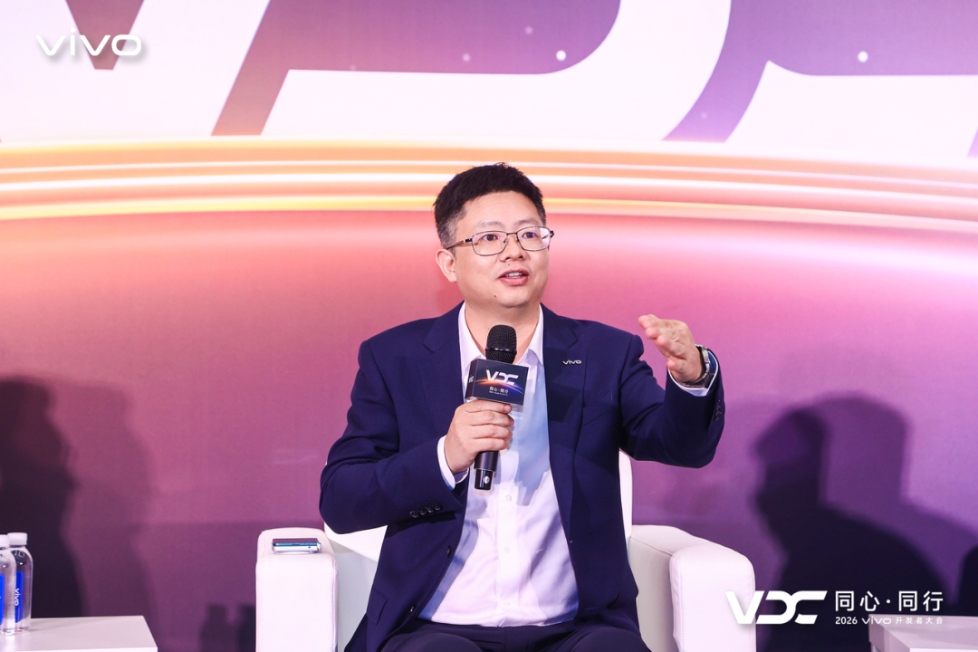 对话 vivo 周围:手机 AI 竞赛的下半场,是个人化智能图2