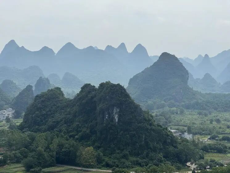 一台1kg轻薄本，藏着英特尔重做主流PC的野心图4