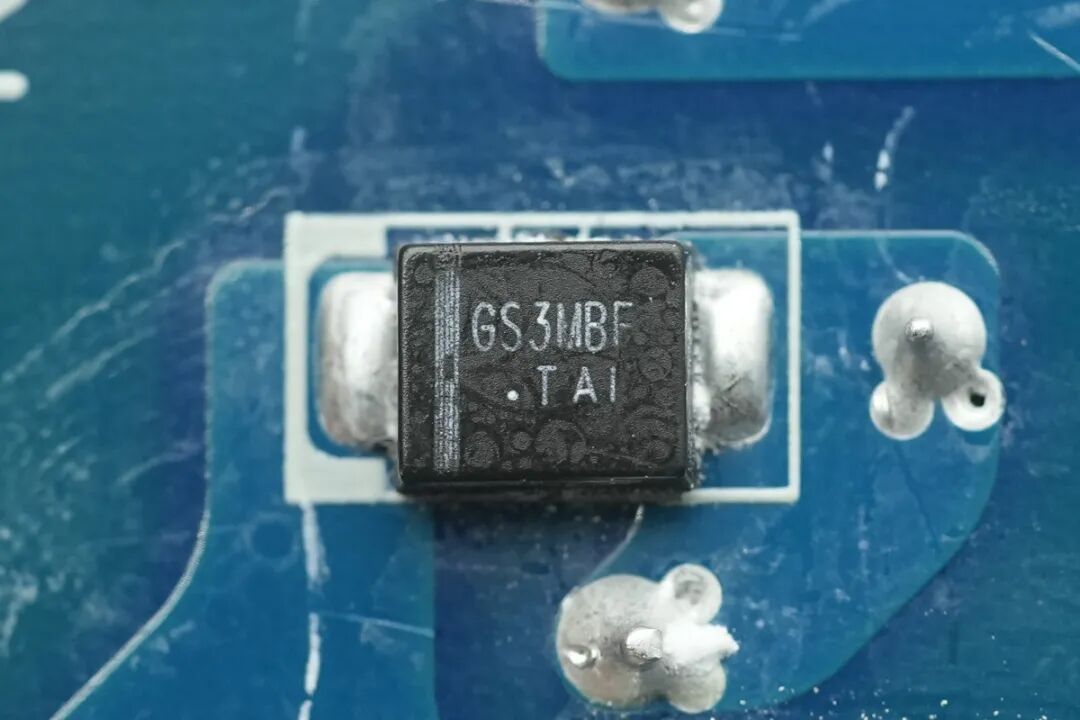 拆解报告：酷态科10号电能基站图97