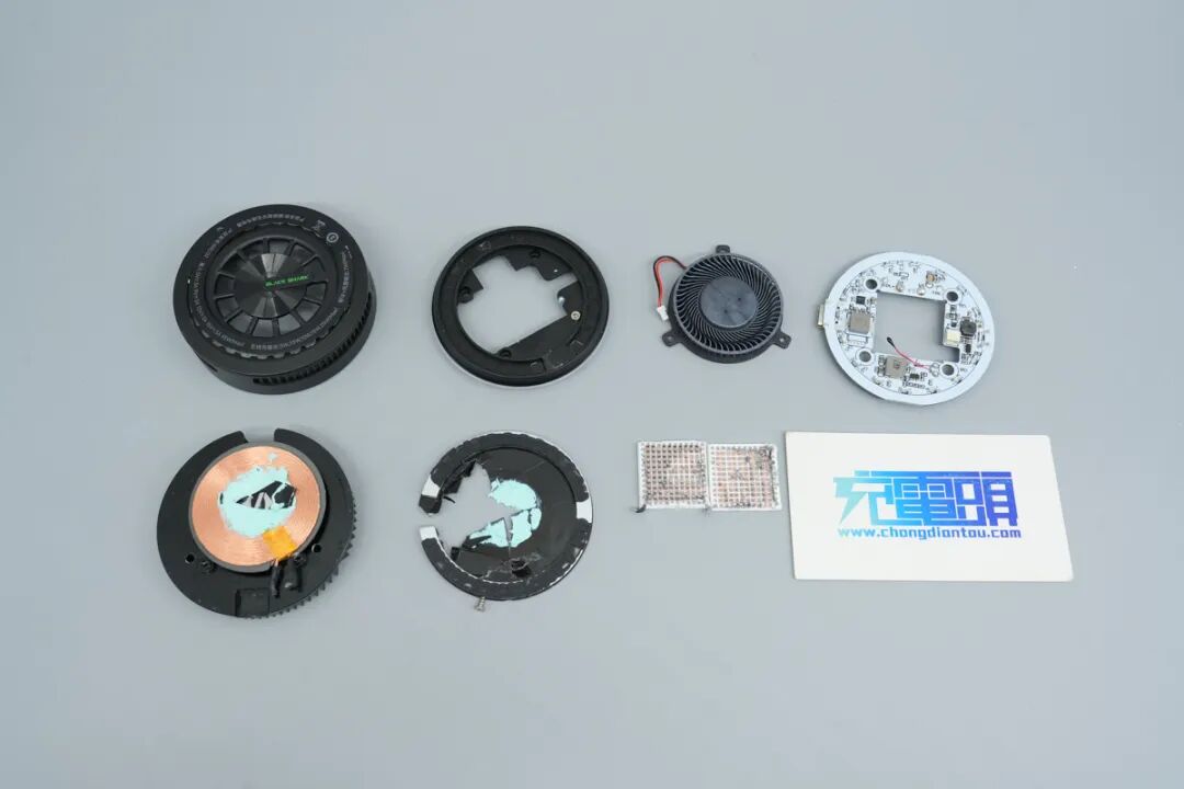 拆解报告：黑鲨磁吸制冷无线充电器图42