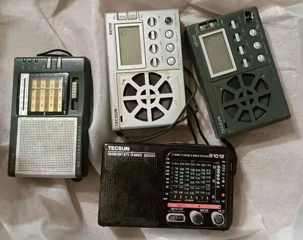 拆解8台火爆当年的收音机:这些设计小巧思绝了图2