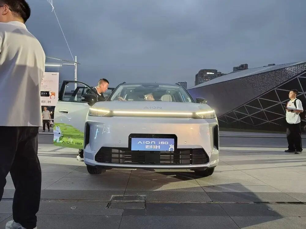 嘘！“华为”车现在卖十万了图27