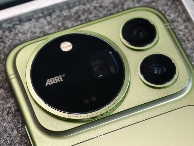 荣耀 Magic9 Pro Max 体验：把 ARRI 从「机械臂」带回口袋图3