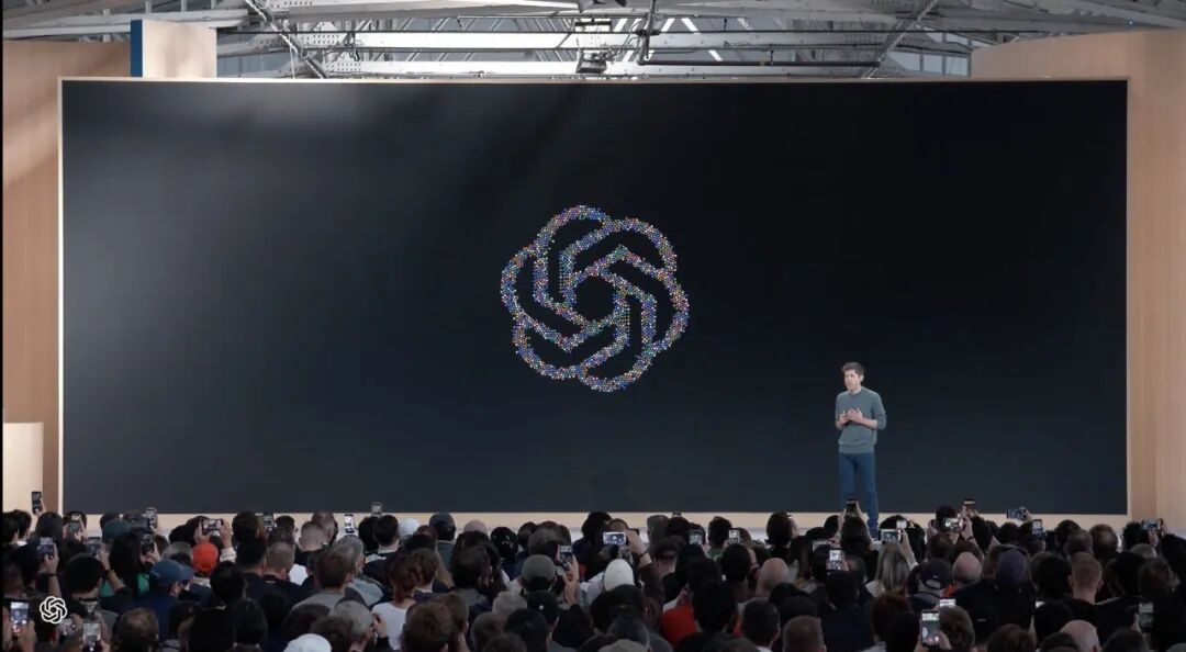 除了更贵的订阅和砍半的额度，OpenAI 想做的还是「微信」图2