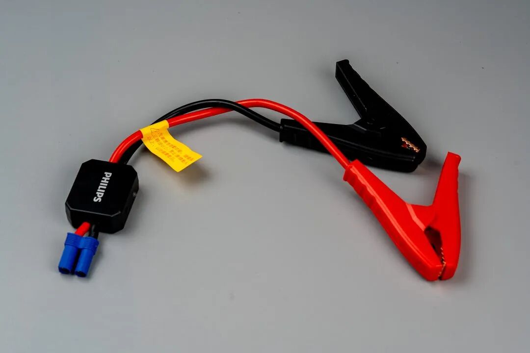 拆解飞利浦汽车搭电宝:12V 输出 500A,这么恐怖的功率是怎么实现的!图5