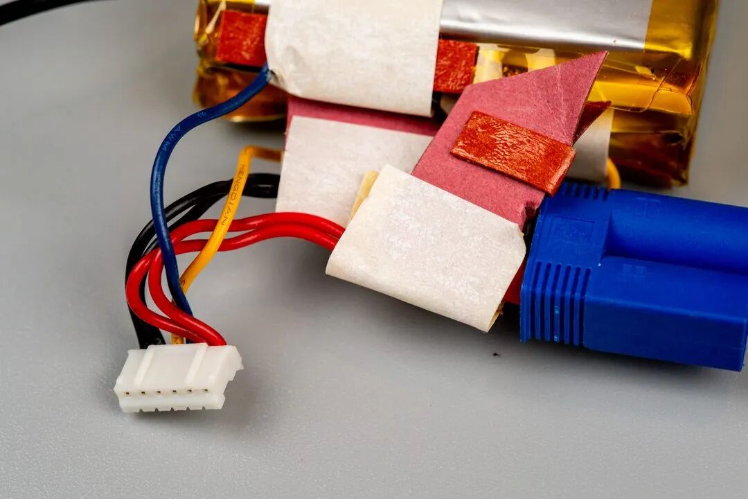 拆解飞利浦汽车搭电宝:12V 输出 500A,这么恐怖的功率是怎么实现的!图11