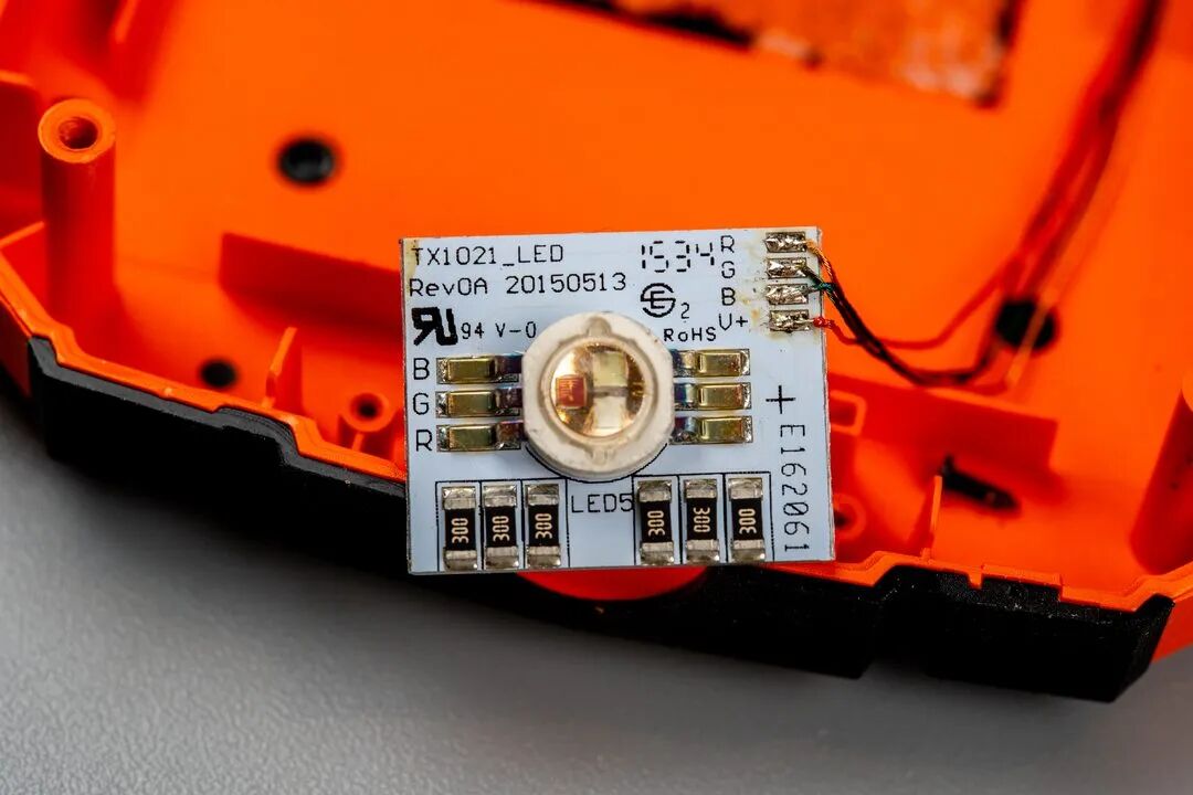 拆解飞利浦汽车搭电宝:12V 输出 500A,这么恐怖的功率是怎么实现的!图19