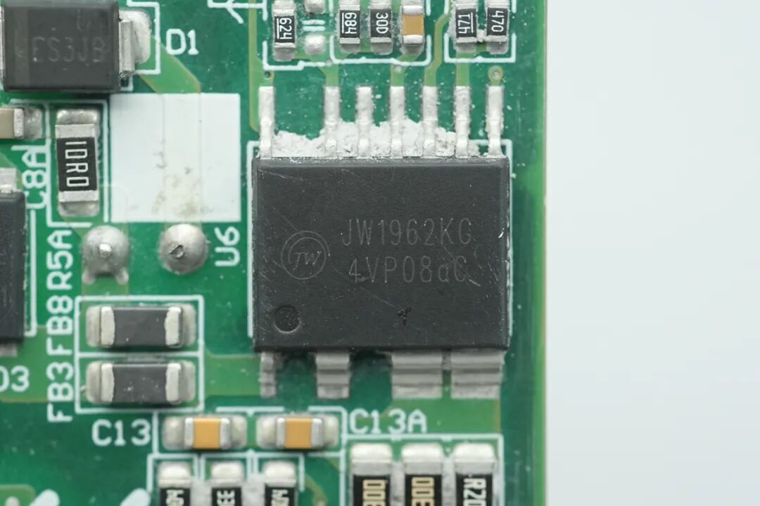 拆解报告：石龙富华140W 3C1A氮化镓快充图51
