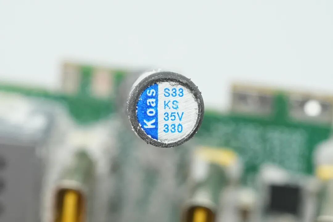 拆解报告：石龙富华140W 3C1A氮化镓快充图84