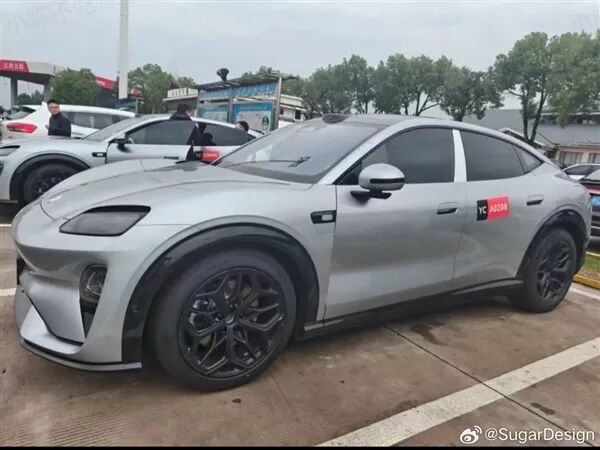 赛豆科技首车AIVA ME7测试车曝光图1