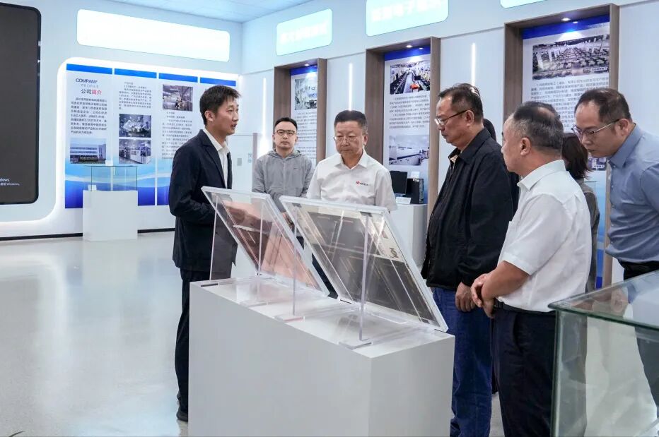 沃格光电旗下湖北通格微与华工科技签署战略合作协议图3