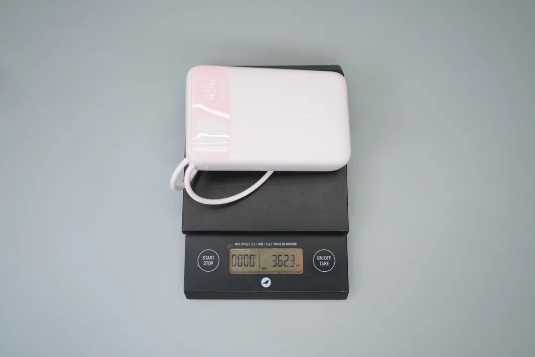 拆解报告：倍思20000mAh 45W自带双线移动电源图17