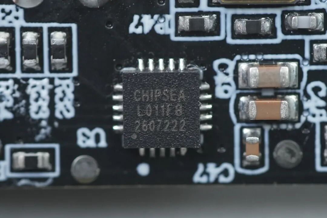 拆解报告：倍思20000mAh 45W自带双线移动电源图56