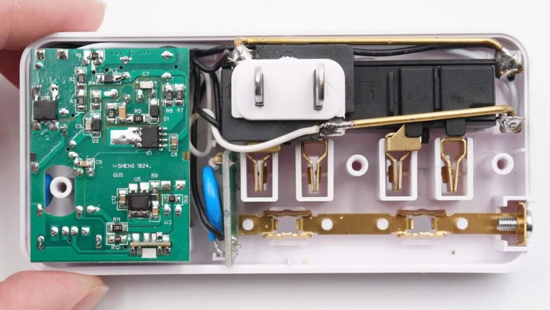 拆解报告:太星电工 MAX STAR 25W PD+QC 二开二插壁插图19