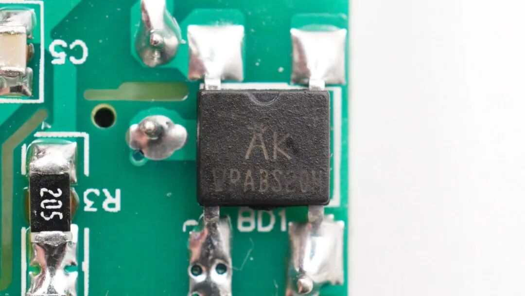 拆解报告:太星电工 MAX STAR 25W PD+QC 二开二插壁插图30