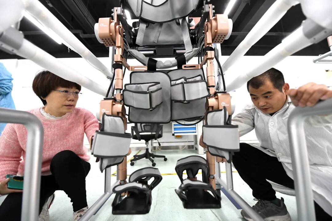 OpenAI 三个神秘模型曝光;DeepSeek 开放搜索与网页抓取 API;智界将获独立造车资格,公司计划上市 | 极客早知道图7