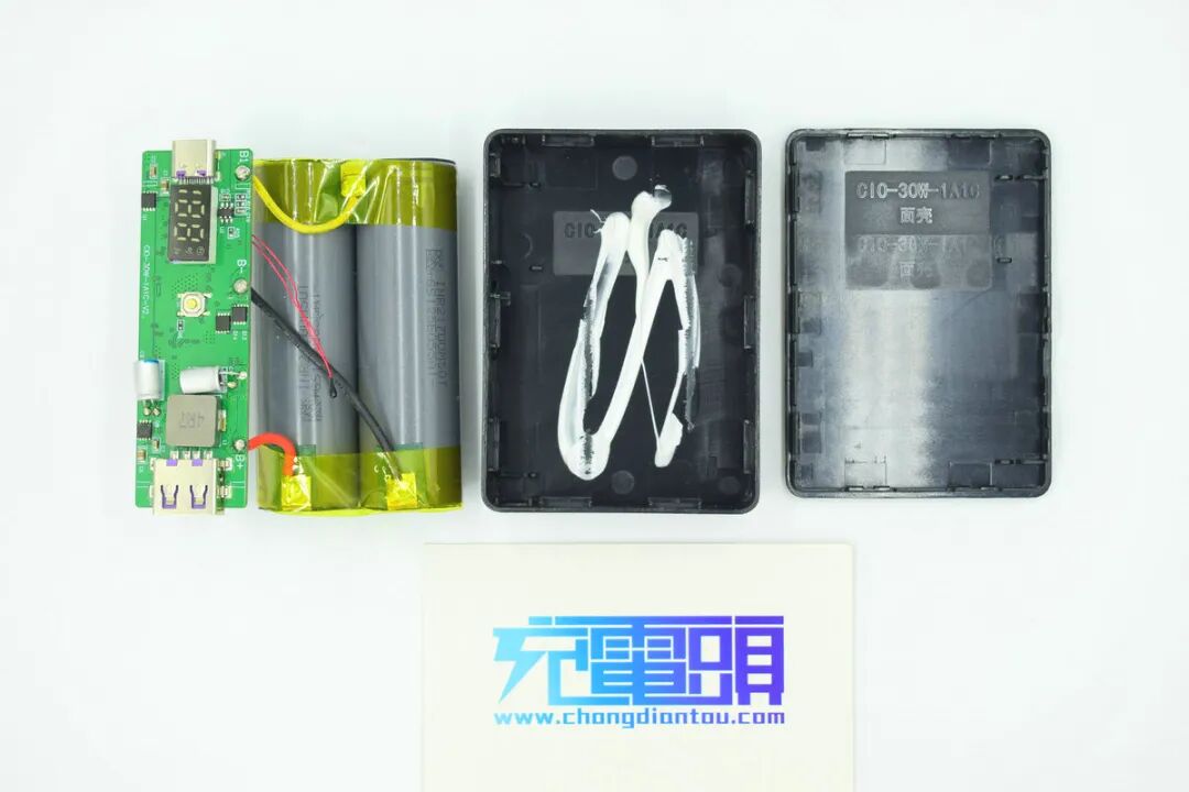拆解报告:CIO SMARTCOBY Pro 10000mAh 30W 数显移动电源图50