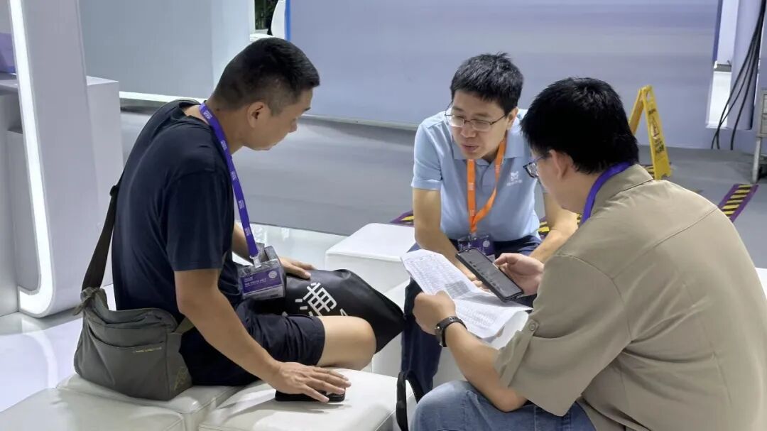 芯启未来,智创生态|成都华微亮相2026湾区半导体产业生态博览会图11
