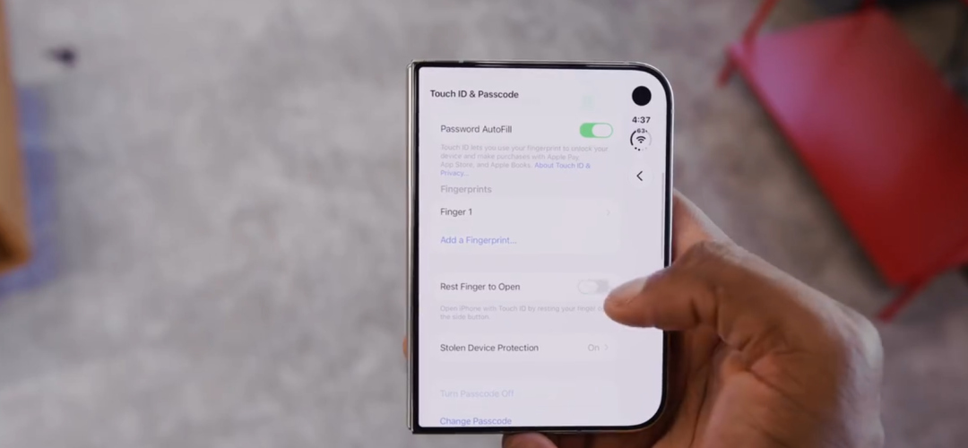 iPhone Duo首批评测出炉!性能表现稳,内屏容易沾指纹,软件适配差,Touch ID不好用......图10
