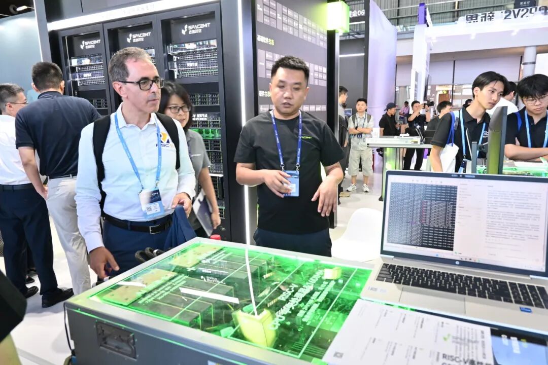 2026 RISC-V中国峰会｜进迭时空发布服务器级CPU V100，推动RISC-V迈向数据中心图17