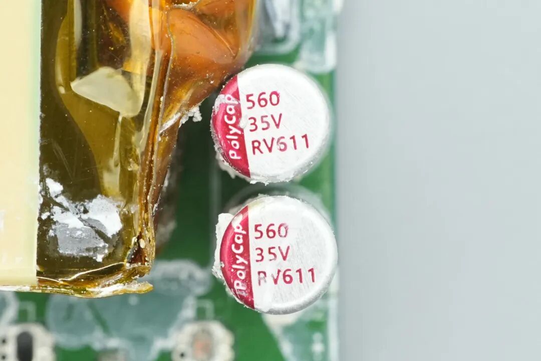 拆解报告:联想150W多口USB-C氮化镓电源适配器图84