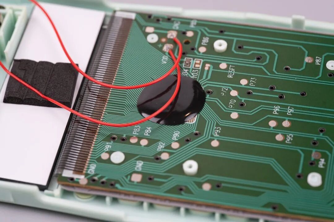 拆解一台科学计算器,牛屎芯片+纸基PCB,成本控制达到了地狱级!图11