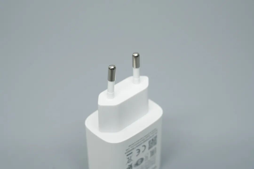 拆解报告:HONOR CHOICE USB-A充电器图7